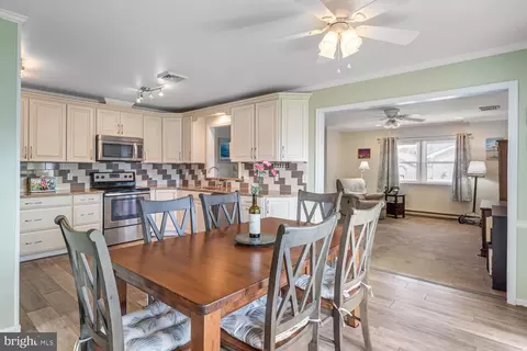 Dining - 38511 Velta Dr, Ocean View, DE 19970 photo 1 of 3