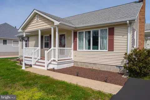 Exterior - 38511 Velta Dr, Ocean View, DE 19970 photo 1 of 4