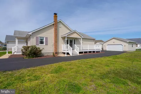 38511 Velta Dr, Ocean View, DE 19970