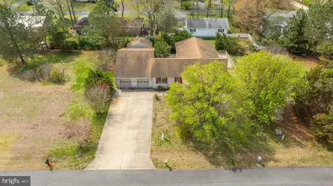 View/Area - 405 Serrill Ave, Ocean View, DE 19970 photo 1 of 15
