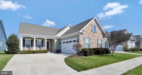 27 Fogland Ln, Ocean View, DE 19970