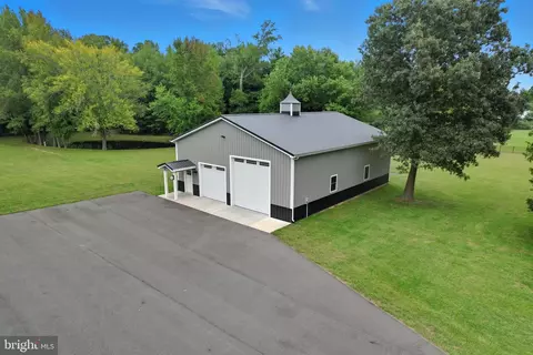 Exterior - 10463 Beach Hwy, Greenwood, DE 19950 photo 6 of 8
