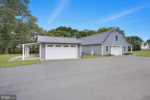 Exterior - 10463 Beach Hwy, Greenwood, DE 19950 photo 7 of 8