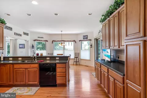 Kitchen - 34741 Timber Ct, Dagsboro, DE 19939 photo 4 of 5