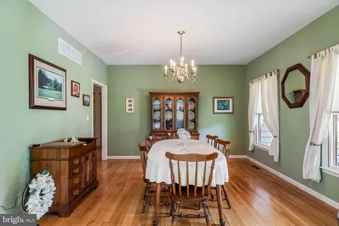 Dining - 34741 Timber Ct, Dagsboro, DE 19939 photo 3 of 4