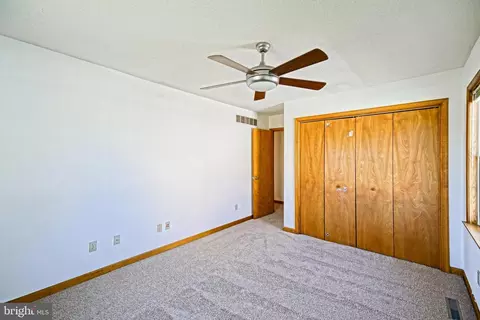 Bedroom - 7 N Atlantic Dr, Lewes, DE 19958 photo 5 of 6