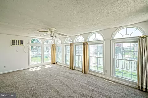 Living - 7 N Atlantic Dr, Lewes, DE 19958 photo 7 of 7