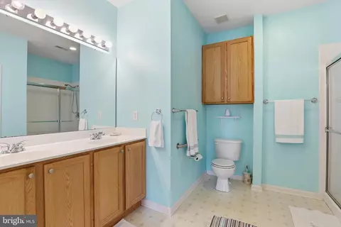 Bath - 40 Brighton St, Ocean View, DE 19970 photo 1 of 3