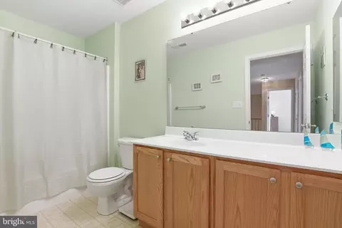 Bath - 40 Brighton St, Ocean View, DE 19970 photo 3 of 3