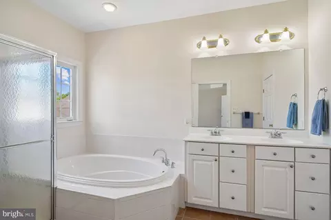 Bath - 127 Ellison Dr, Milton, DE 19968 photo 1 of 3