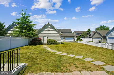 Exterior - 127 Ellison Dr, Milton, DE 19968 photo 6 of 8