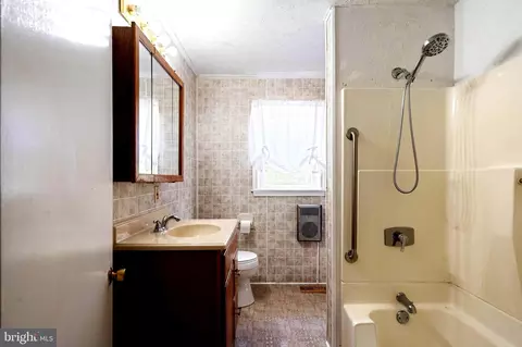Bath - 4 Kawan Dr, Georgetown, DE 19947 photo 1 of 1