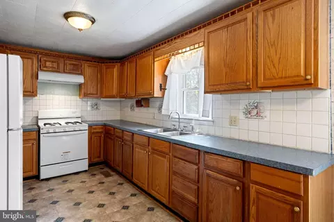 Kitchen - 4 Kawan Dr, Georgetown, DE 19947 photo 1 of 4