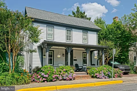 211 W 4th St, Lewes, DE 19958