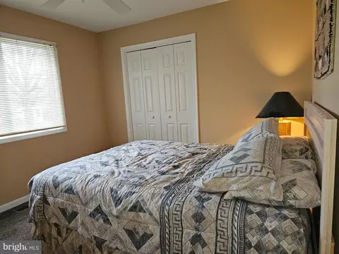 Bedroom - 154 Lakeside Dr, Lewes, DE 19958 photo 3 of 6