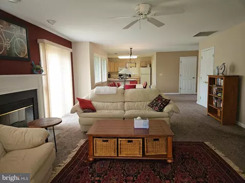 Living - 154 Lakeside Dr, Lewes, DE 19958 photo 2 of 3