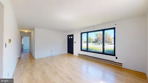 Living - 34283 Beech Dr, Lewes, DE 19958 photo 1 of 4