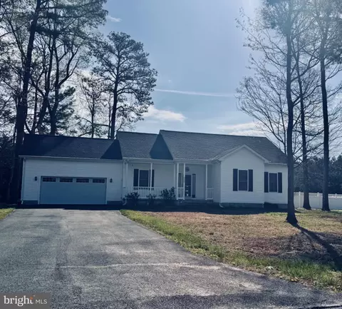 5490 Foxshire Dr, Bridgeville, DE 19933