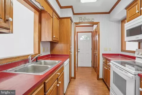 Entry Way - 602 Marvel Rd, Milford, DE 19963 photo 4 of 4