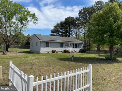 28868 Johnsons Dr, Seaford, DE 19973
