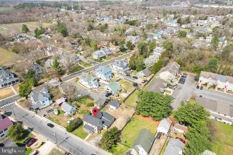 View/Area - 235 W 10 St, Laurel, DE 19956 photo 5 of 5
