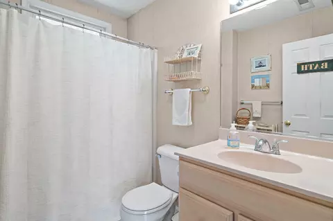 Bath - 5 Mary Joe Ct, Ocean View, DE 19970 photo 3 of 3