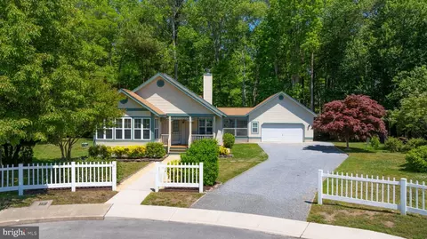 5 Mary Joe Ct, Ocean View, DE 19970