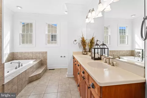 Bath - 34875 Alda Ln, Bethany Beach, DE 19930 photo 1 of 10