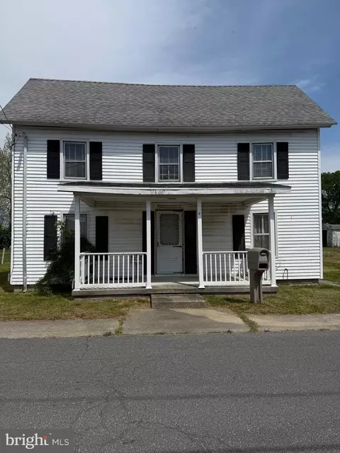 6 E 4th St, Blades, DE 19973