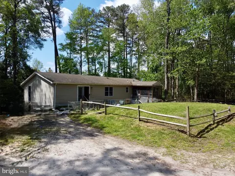 32685 Daisey Rd, Frankford, DE 19945