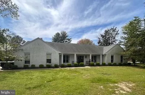 100 Kingsbridge Rd, Rehoboth Beach, DE 19971