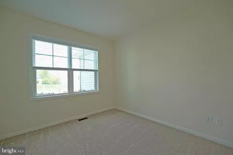 Bedroom - 29671 Riverstone Dr, Milton, DE 19968 photo 2 of 4
