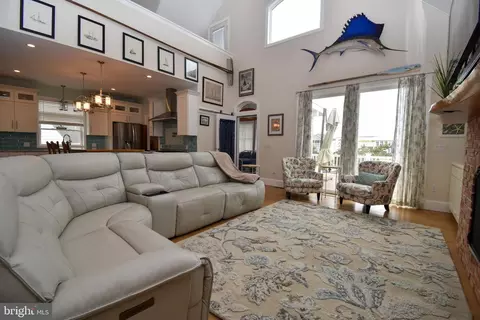 Living - 14 Mississippi Ave, Milton, DE 19968 photo 2 of 3