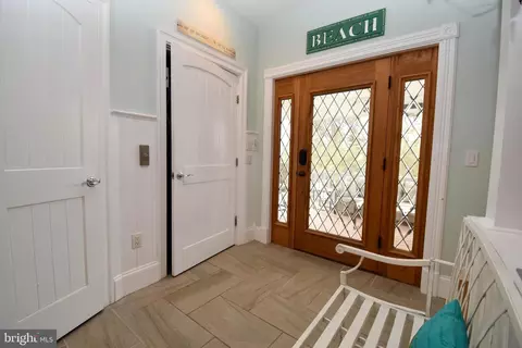 Entry Way - 14 Mississippi Ave, Milton, DE 19968 photo 2 of 6