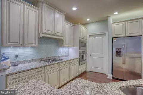 Kitchen - 22516 Grebe Ln, Ocean View, DE 19970 photo 2 of 7