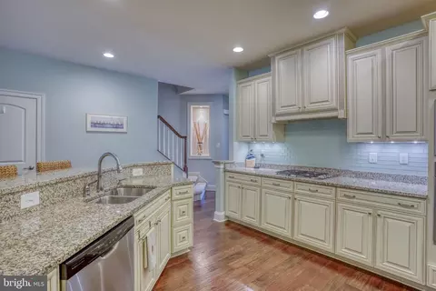 Kitchen - 22516 Grebe Ln, Ocean View, DE 19970 photo 4 of 7