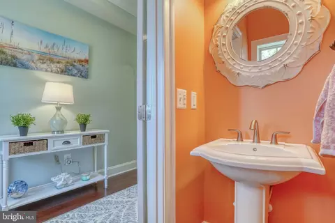 Entry Way - 22516 Grebe Ln, Ocean View, DE 19970 photo 9 of 12