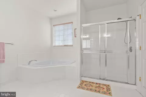 Bath - 5 Saint George St, Ocean View, DE 19970 photo 3 of 5