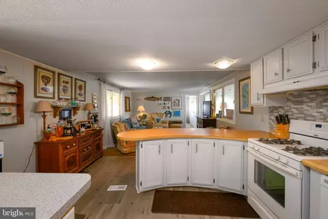 Kitchen - 28228 Sloop Ave, Millsboro, DE 19966 photo 4 of 4