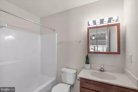 Bath - 30381 Crowley Dr #303, Ocean View, DE 19970 photo 2 of 2