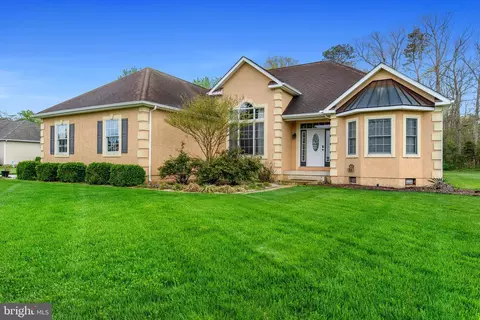 Exterior - 24980 Prestwick Dr, Milton, DE 19968 photo 2 of 7