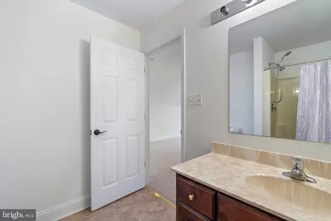 Bath - 24980 Prestwick Dr, Milton, DE 19968 photo 6 of 7