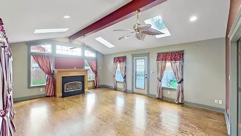 Living - 405 Union St, Milton, DE 19968 photo 11 of 11