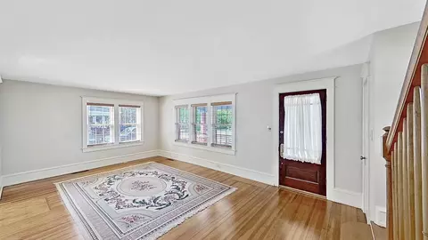 Living - 405 Union St, Milton, DE 19968 photo 3 of 11