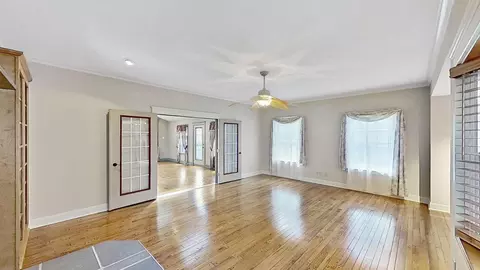 Living - 405 Union St, Milton, DE 19968 photo 7 of 11