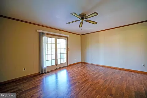 Living - 17258 Ash Ct, Lewes, DE 19958 photo 6 of 7