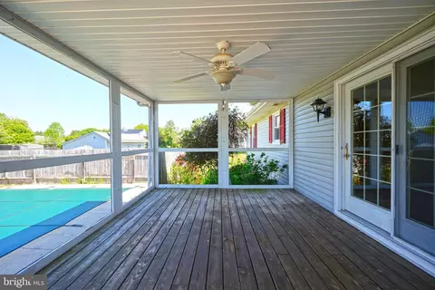 Exterior - 17258 Ash Ct, Lewes, DE 19958 photo 5 of 6