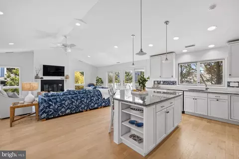 Kitchen - 39664 Seaside Ave, Bethany Beach, DE 19930 photo 4 of 4