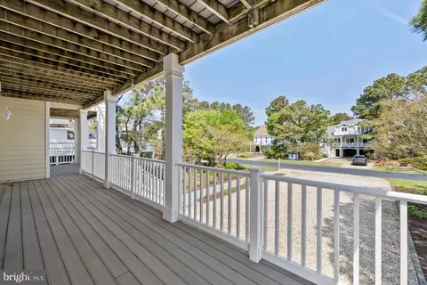 Exterior - 39664 Seaside Ave, Bethany Beach, DE 19930 photo 8 of 10