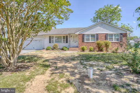 608 Adams Dr, Milford, DE 19963